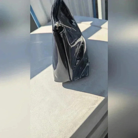 Plastic Hello Dog Women's Or Girls Makeup Bag (EUC) - Picture 2 of 8